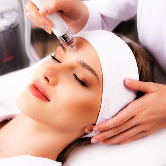 Gutschein Beautylounge: Aqua Facial Behandlung