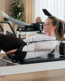 09:00 Uhr Reformer Full Body 45 Minuten